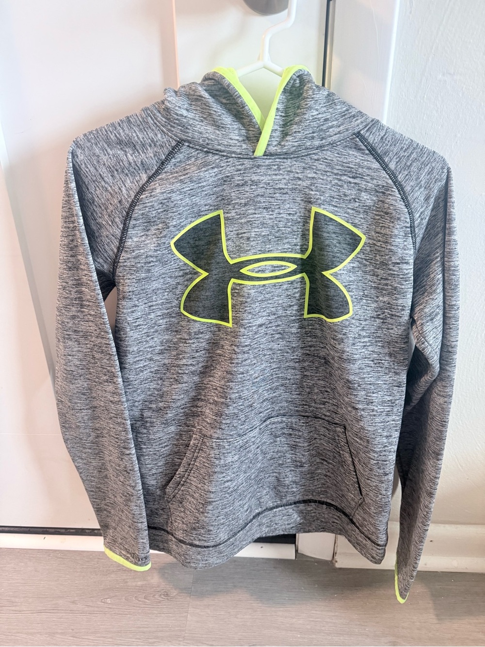 Youth Xl Under Armour Gray & Neon Yellow Hoodie